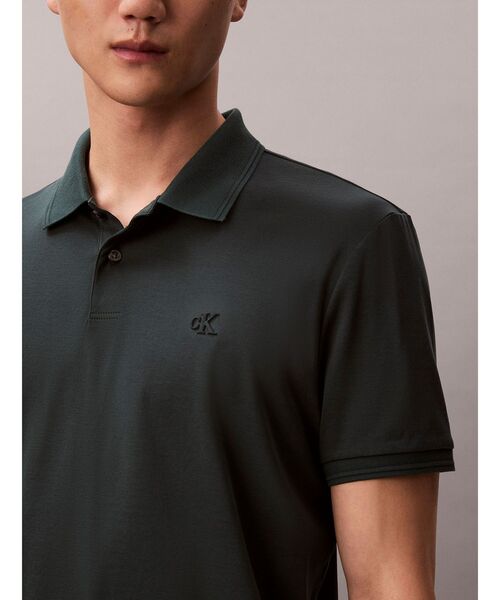 Calvin Klein(カルバン・クライン)の「ポロシャツ - ショートスリーブクラシックポロシャツ(Tシャツ/カットソー・メンズ・ブラック/オリーブ・XL/S/L/M)」の13枚目の写真