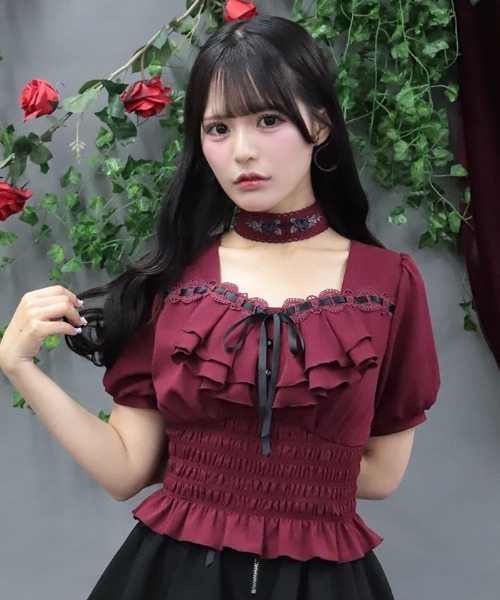 NIBBLE POISON(ニブルポイズン)の「チョーカー付シャーリングブラウス(シャツ/ブラウス・レディース・ワイン/ブラック・MEDIUM)」の17枚目の写真