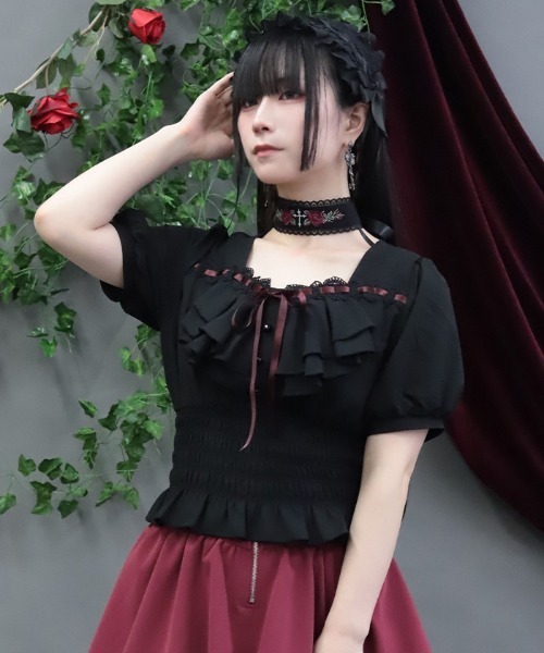 NIBBLE POISON(ニブルポイズン)の「チョーカー付シャーリングブラウス(シャツ/ブラウス・レディース・ワイン/ブラック・MEDIUM)」の20枚目の写真