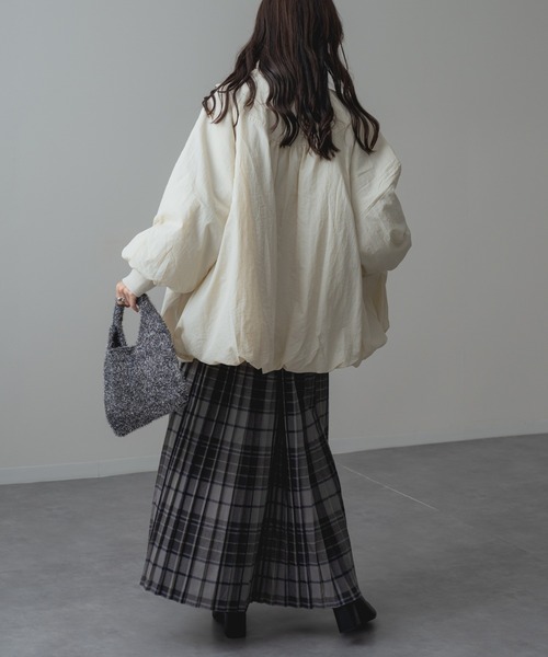 refinedworks(リファインドワークス)の「【refinedworks】軽くて暖かい! 中綿 バルーン ブルゾン(その他アウター・レディース・ブラック/ブラウン/アイボリー・FREE)」の18枚目の写真
