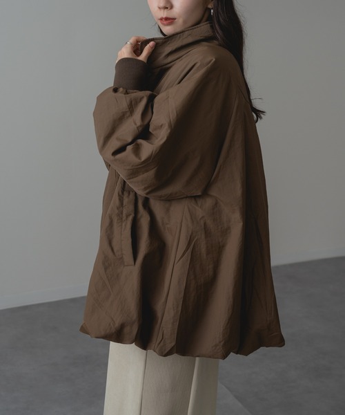 refinedworks(リファインドワークス)の「【refinedworks】軽くて暖かい! 中綿 バルーン ブルゾン(その他アウター・レディース・ブラック/ブラウン/アイボリー・FREE)」の9枚目の写真