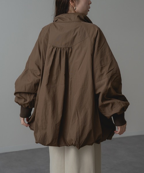 refinedworks(リファインドワークス)の「【refinedworks】軽くて暖かい! 中綿 バルーン ブルゾン(その他アウター・レディース・ブラック/ブラウン/アイボリー・FREE)」の11枚目の写真