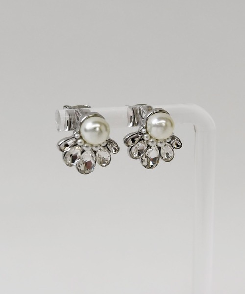 LA MUe（ラミュー）の「【LA MUE】ニッケルフリー ストーン×パール ピアス（ピアス（両耳用）・レディース・シルバー/ゴールド・FREE）」の6枚目の写真