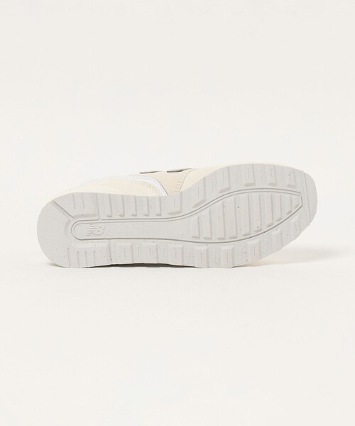 NEW BALANCE(ニューバランス)の「<New Balance>996 スニーカー / W9962OD(スニーカー・レディース・ベージュ・25cm/24.5cm/23cm/22.5cm/23.5cm/24cm)」の8枚目の写真