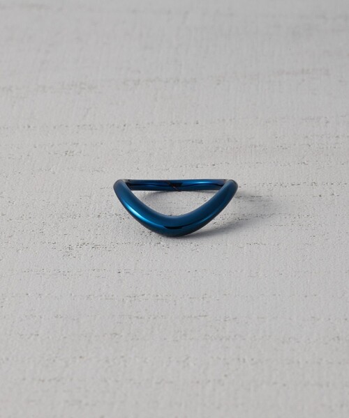and cloud(アンドクラウド)の「Ink Saucer Ring(リング・レディース・ブルー・15号)」の1枚目の写真