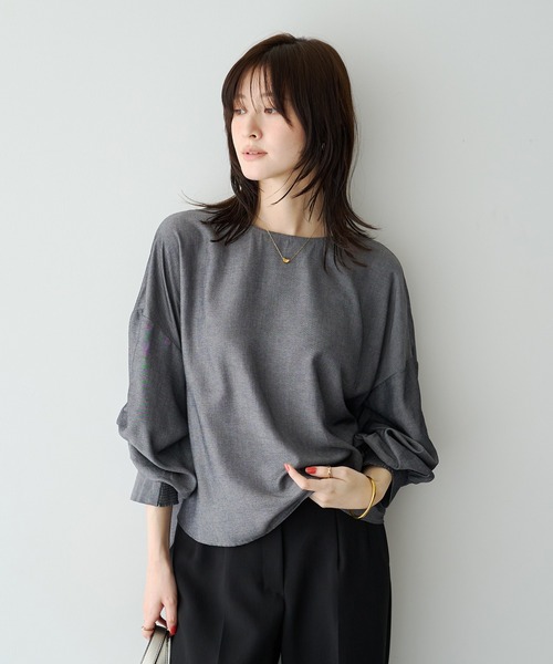 YECCA VECCA(イェッカヴェッカ)の「2wayボリューム袖ブラウス(シャツ/ブラウス・レディース・ダークグリーン/レッド/ストライプ/チャコールグレー・FREE)」の2枚目の写真