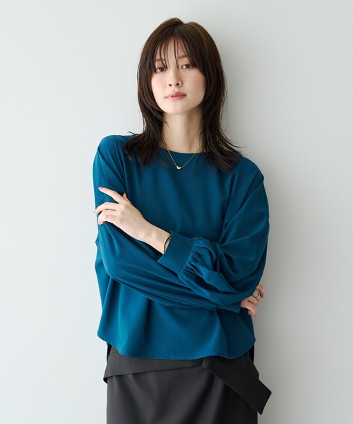 YECCA VECCA(イェッカヴェッカ)の「2wayボリューム袖ブラウス(シャツ/ブラウス・レディース・ダークグリーン/レッド/ストライプ/チャコールグレー・FREE)」の8枚目の写真