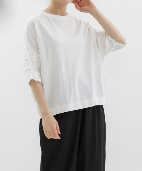 nop de nod(ノップドゥノッド)の「USコットンフリル5分袖Tシャツ(Tシャツ/カットソー・レディース・ブラウン/ブラック/オフホワイト/ダークブルー・M)」の1枚目の写真