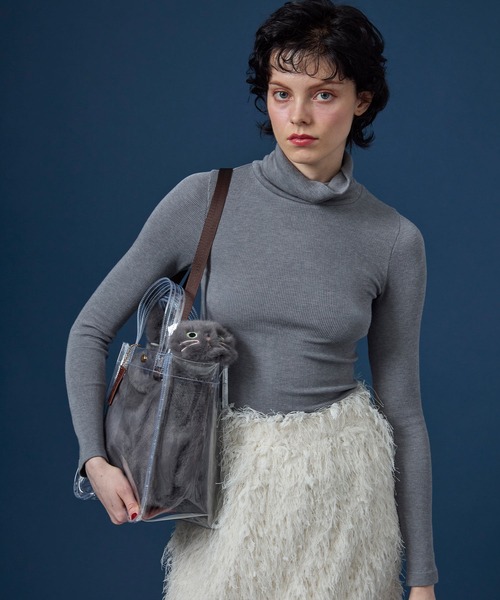 WOVEN(ウーヴン)の「WOVEN (ウーヴン) / クリアトートバッグ CLEAR PVC TOTE × エコファー ねこ 2WAY BAG 猫巾着 ショルダーバッグ(ショルダーバッグ・レディース・グレー/ホワイト/ブラウン/ブラック・FREE)」の6枚目の写真