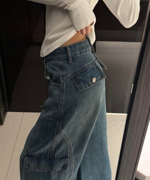 mebole(メボレ)の「cargo denim pants(デニムパンツ・レディース・ブルー・MEDIUM/LARGE)」の4枚目の写真