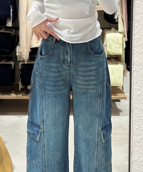 mebole(メボレ)の「cargo denim pants(デニムパンツ・レディース・ブルー・MEDIUM/LARGE)」の11枚目の写真