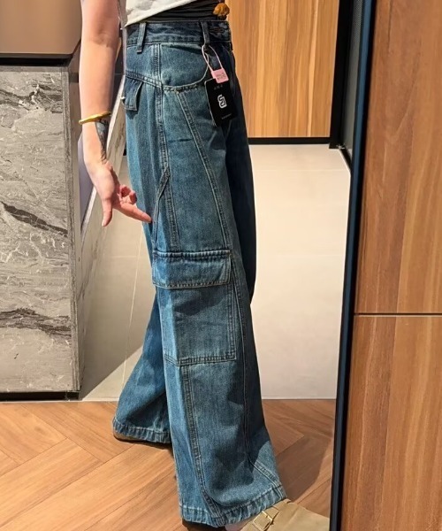 mebole(メボレ)の「cargo denim pants(デニムパンツ・レディース・ブルー・MEDIUM/LARGE)」の12枚目の写真