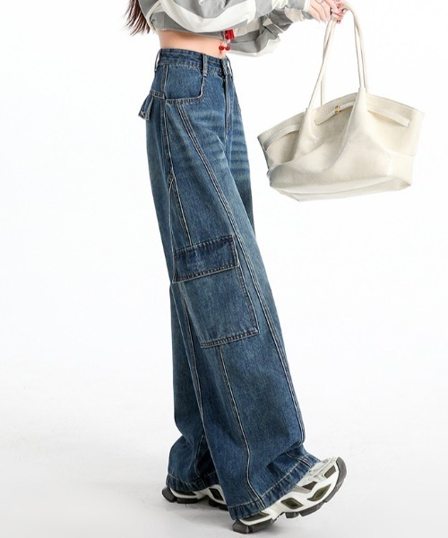 mebole(メボレ)の「cargo denim pants(デニムパンツ・レディース・ブルー・MEDIUM/LARGE)」の18枚目の写真