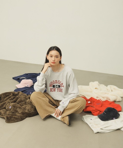 Champion（チャンピオン）の「【Champion(チャンピオン）】別注／ラグランスウェットプルオーバー（スウェット・レディース・ブラック/ネイビー/オートミール・FREE）」の20枚目の写真