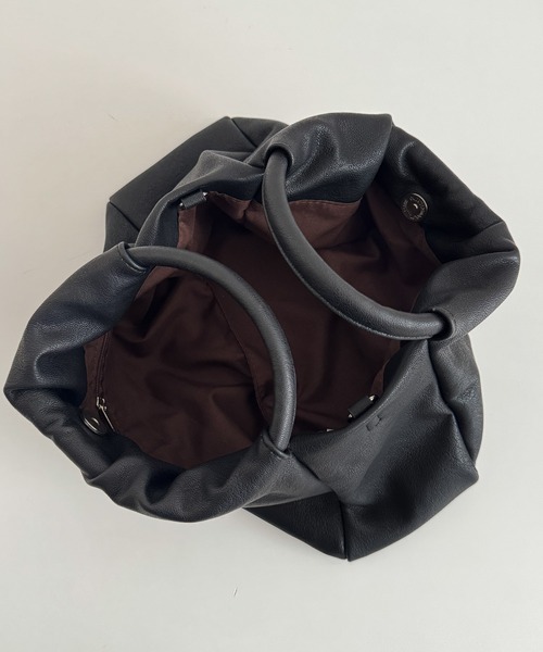 CANAL JEAN(キャナルジーン)の「El mar ギャザーハンドルスクエアバッグ(ハンドバッグ・レディース・ブラック/ブラウン・ONE SIZE)」の17枚目の写真