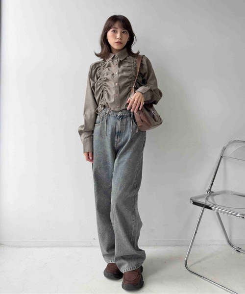 AS KNOW AS plus(アズノゥアズプラス)の「☆クロップド丈 シャーリングリボン結び チェック柄シャツ(シャツ/ブラウス・レディース・ブラウン系/ブラック系/レッド系・FREE)」の10枚目の写真