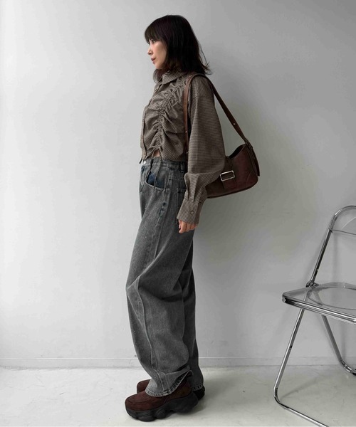 AS KNOW AS plus(アズノゥアズプラス)の「☆クロップド丈 シャーリングリボン結び チェック柄シャツ(シャツ/ブラウス・レディース・ブラウン系/ブラック系/レッド系・FREE)」の11枚目の写真