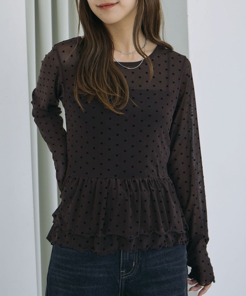 archives(アルシーヴ)の「フロッキードットアソートフリルカットTOPS(Tシャツ/カットソー・レディース・ブラック/オフホワイト/ブラウン/アイボリー・MEDIUM)」の4枚目の写真