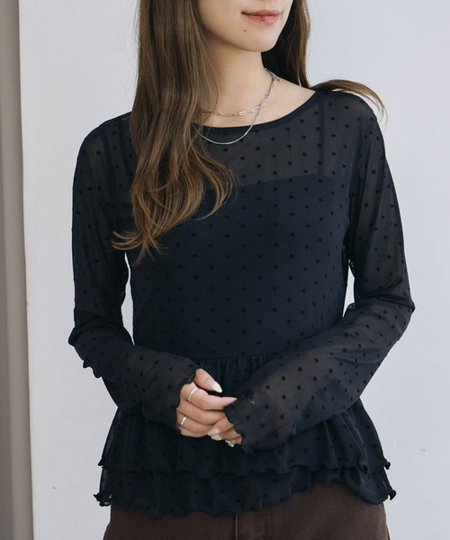 archives(アルシーヴ)の「フロッキードットアソートフリルカットTOPS(Tシャツ/カットソー・レディース・ブラック/オフホワイト/ブラウン/アイボリー・MEDIUM)」の1枚目の写真