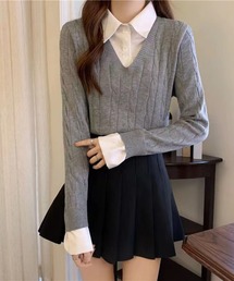 Silly（シリー）の「【1枚で旬のレイヤードコーデ】襟付きケーブルニットレイヤード風ブラウストップス（シャツ/ブラウス）」