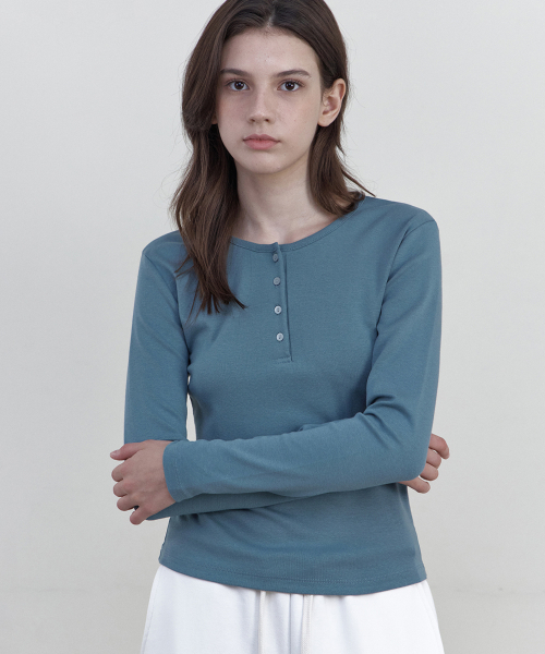 WEDNESDAYOASISFORWOMEN(ウェンズデー オアシス フォー ウーマン)の「HEYS ヘンリーネックTシャツ ブルー(WB6TP51)(Tシャツ/カットソー・レディース・ブルー・FREE)」の4枚目の写真