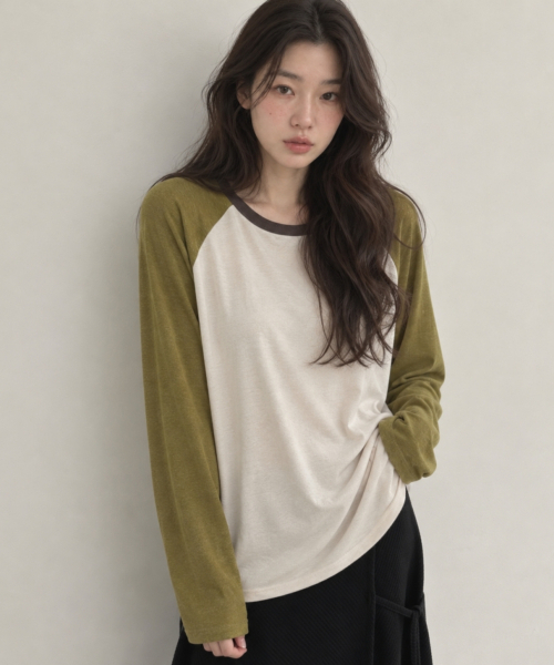 SAYUU（サユ）の「ウールブレンドソフトラグランTシャツ オリーブ（Tシャツ/カットソー・レディース・その他・FREE）」の2枚目の写真