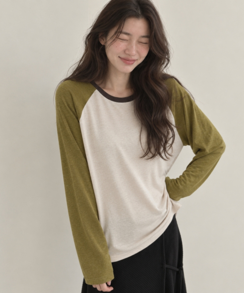 SAYUU（サユ）の「ウールブレンドソフトラグランTシャツ オリーブ（Tシャツ/カットソー・レディース・その他・FREE）」の3枚目の写真