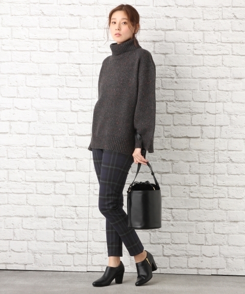 LEPSIM（レプシィム）の「ストレッチガラスリムパンツ2　735847（その他パンツ・レディース・グレー/ブラック/ストライプ/グリーン・MEDIUM/SMALL/LARGE）」の5枚目の写真