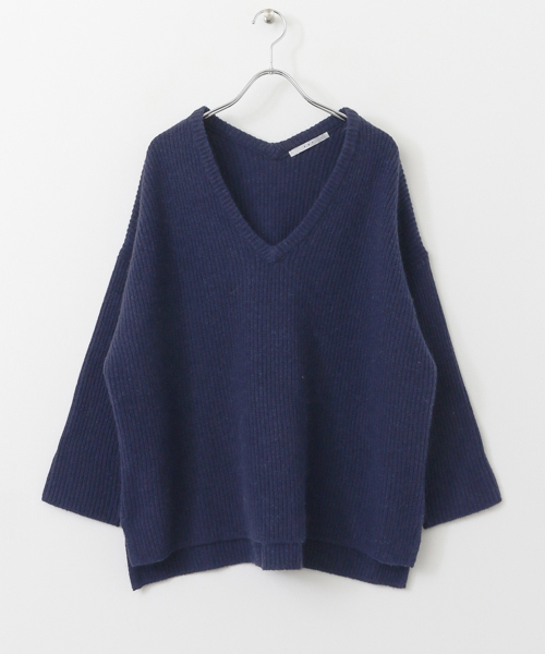KBF（ケイビーエフ）の「KBF Vネックワイドプルオーバー（ニット/セーター・レディース・ネイビー/グレー/オフホワイト・ONE）」の22枚目の写真
