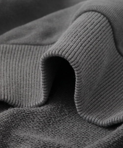 SENSE OF PLACE by URBAN RESEARCH（センスオブプレイスバイアーバンリサーチ）の「ピグメントビッグスウェットシャツ（スウェット・メンズ・チャコールグレー/ライトグレー/ピンク/イエロー・MEDIUM/LARGE）」の8枚目の写真