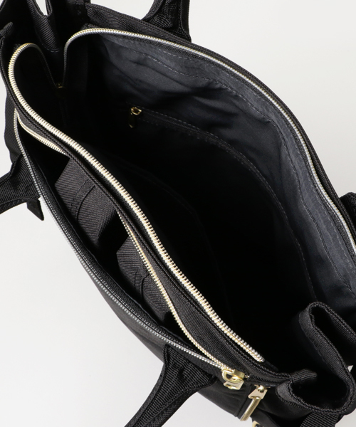 anello（アネロ）の「【anello】 杢調ポリキャンバス 10ポケット2WAYリュック（バックパック/リュック・レディース・ベージュ/ブラック/ブルー/グレー/ミント/ネイビー/ピンク/レッド・FREE）」の19枚目の写真