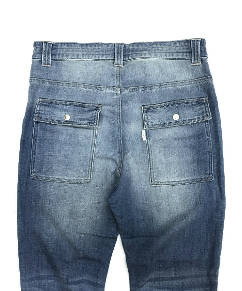 EVENFLOW（イーブンフロー）の「evenflowイーブンフロウ / ブッシュ スキニーテーパード ジョガーパンツ EFP-702（デニムパンツ・メンズ・インディゴブルー/ライトインディゴブルー・SMALL/MEDIUM/LARGE）」の16枚目の写真