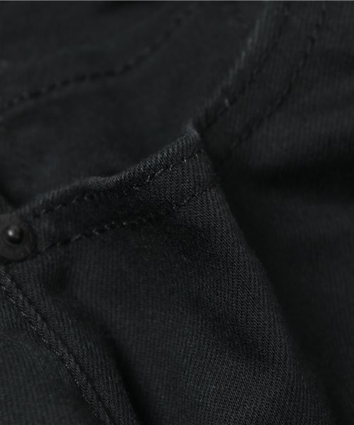 Levi's（リーバイス）の「BORROWED FROM THE BOYS WARMジーンズ ブラック COZY JET BLACK/10.2oz（デニムパンツ・レディース・ブラック・26inch/24inch/25inch/27inch/23inch/28inch）」の8枚目の写真