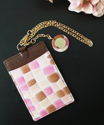 Clelia-u-（クレリアユー）の「ステンドグラス風エナメルレザーチェーン付きパスケース（パスケース）」