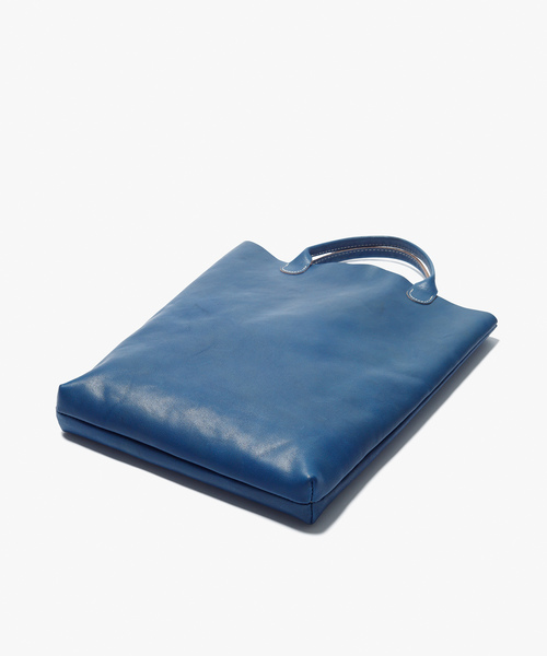 TASINAMI（タシナミ）の「TASINAMI 日本製 Leather Mini Tote M Oiled（トートバッグ・レディース・ブラック/ブラウン/グレー/レッド/オレンジ/ブルー/グリーン/ナチュラル・FREE）」の17枚目の写真