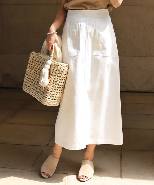 andme（アンドミー）の「ストレッチチノツイルロング丈ベイカーフレアスカート（スカート・レディース・ネイビー/ベージュ/ボルドー/カーキ/ブラック/ホワイト・L/M）」の2枚目の写真