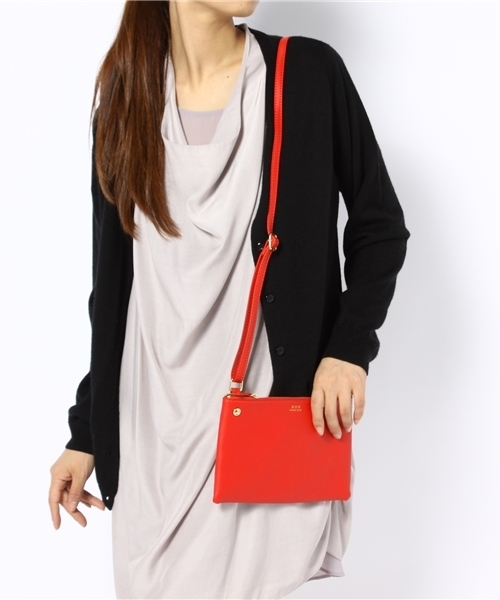 WHO'S WHO gallery(フーズフーギャラリー)の「【100BAG】ショルダー(ショルダーバッグ・レディース・ホワイト/レッド/ブルー/グレー/ブラック・FREE)」の7枚目の写真