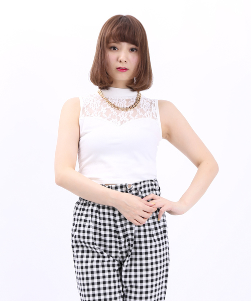 WEGO(ウィゴー)の「WEGO/レース切替ハイネックノースリーブTシャツ(Tシャツ/カットソー・レディース・オフホワイト/ブラック・FREE)」の2枚目の写真