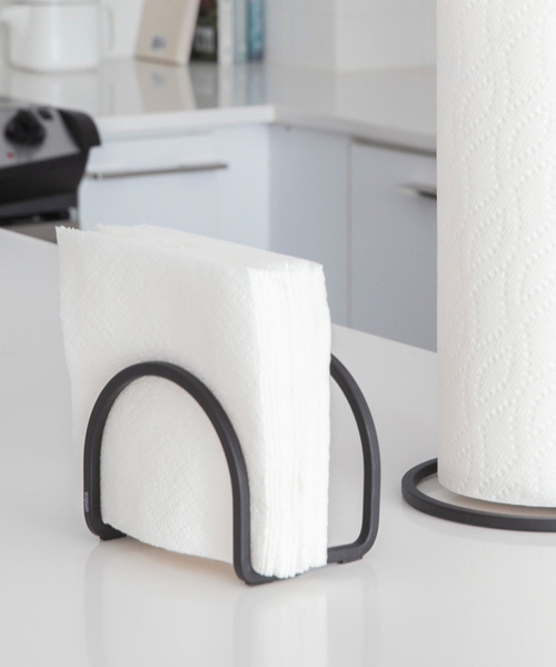 Umbra（アンブラ）の「umbra/スクワイヤー ナプキンホルダー ブラック（キッチン収納）」 WEAR