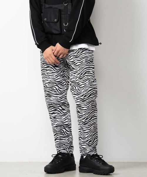 WEGO（ウィゴー）の「WEGO/【ユニセックスで使える！】DADパンツ/シェフパンツ（チノパンツ・メンズ・ホワイト/ブラック/ダークグリーン/ベージュ/パープル/ワイン/その他1/その他2/ターコイズブルー/ブラウン/マスタード/その他3/その他4・SMALL/MEDIUM/LARGE）」の12枚目の写真