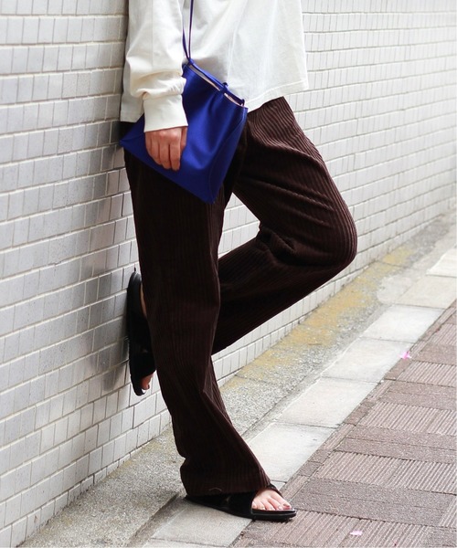 JOURNAL STANDARD relume（ジャーナルスタンダード　レリューム）の「コーデュロイストレートパンツ◆（その他パンツ・レディース・アイボリー/ブラウン/ライトグレー・40/38/36）」の3枚目の写真