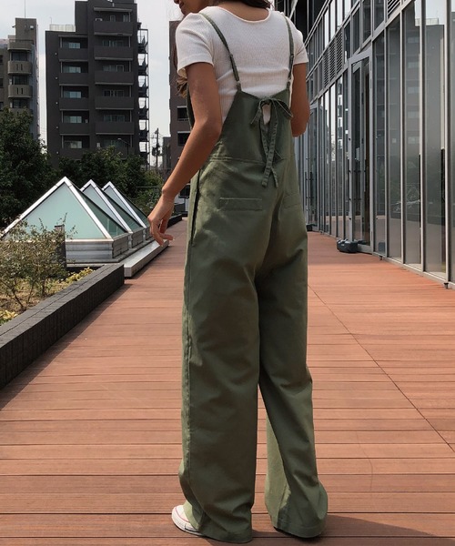 meJane(ミージェーン)の「コットンリネン/後ろリボンオーバーオール(サロペット/オーバーオール・レディース・ブラック/ベージュ/カーキ・FREE)」の3枚目の写真