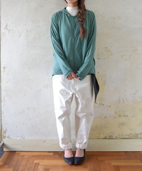 and it_（アンドイット）の「深ゆるまたサルエルデニムパンツ（デニムパンツ・レディース・ブルー/ネイビー/その他2/その他1/ホワイト/ワンウォッシュ・M/L/2L/3L/4L/SMALL/S）」の19枚目の写真