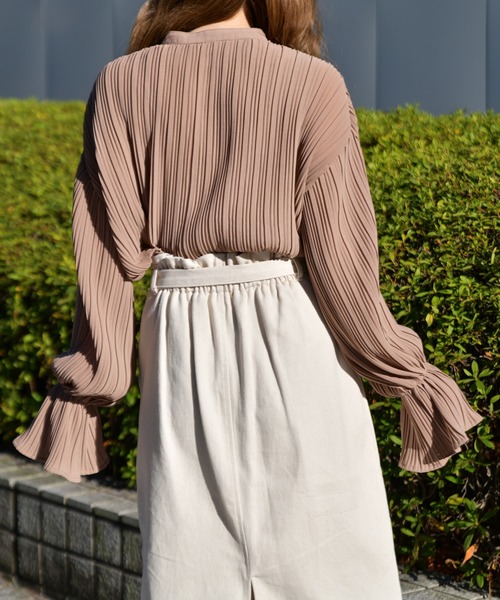 PairPair（ペアペア）の「キャンディスリーブプリーツブラウス（シャツ/ブラウス・レディース・その他/モカ/ライトベージュ・FREE）」の7枚目の写真