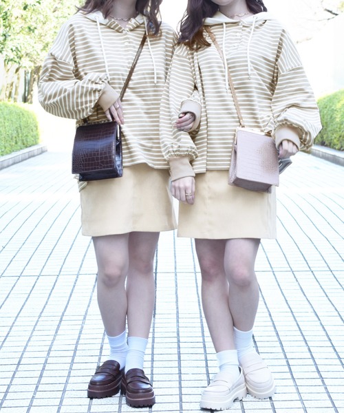 PairPair(ペアペア)の「フード付ボーダーヘンリートップス(パーカー・レディース・サックスブルー/ベージュ・FREE)」の15枚目の写真