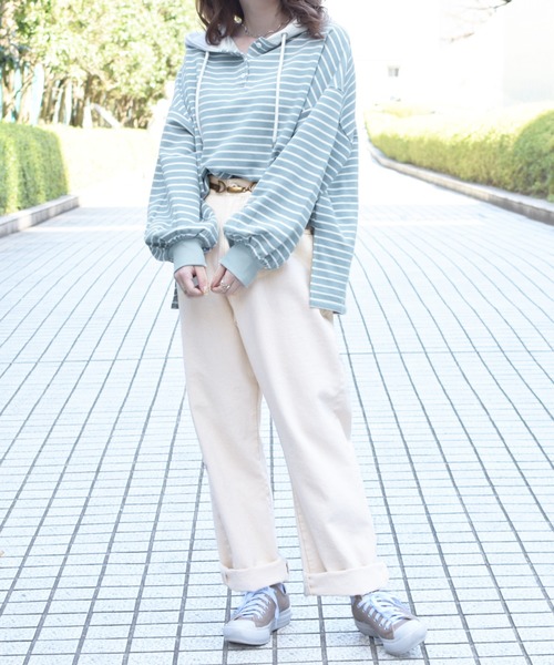 PairPair(ペアペア)の「フード付ボーダーヘンリートップス(パーカー・レディース・サックスブルー/ベージュ・FREE)」の12枚目の写真