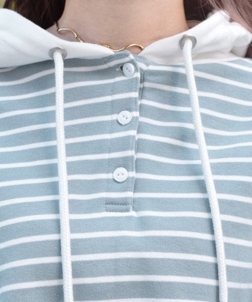 PairPair(ペアペア)の「フード付ボーダーヘンリートップス(パーカー・レディース・サックスブルー/ベージュ・FREE)」の6枚目の写真