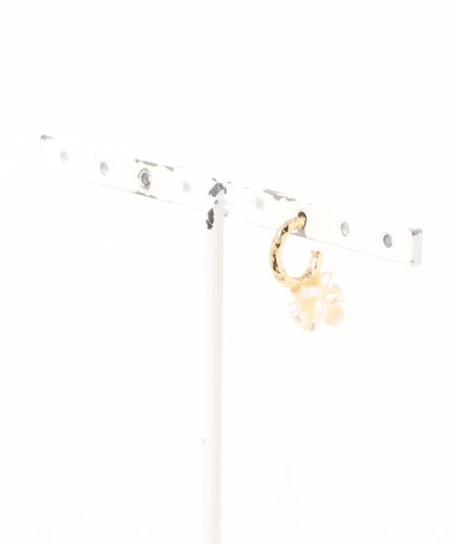 flower（フラワー）の「ペルルノワピアス（ピアス（片耳用）・レディース・ゴールド・FREE）」の3枚目の写真