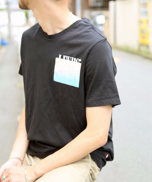 Levi's(リーバイス)の「【LEVI'S/リーバイス】ブランドロゴ バックプリント ユニセックスデザイン 半袖プリントTシャツ カットソー(Tシャツ/カットソー・メンズ・その他1/その他2/ホワイト系その他/ホワイト・SMALL/MEDIUM/LARGE)」の15枚目の写真
