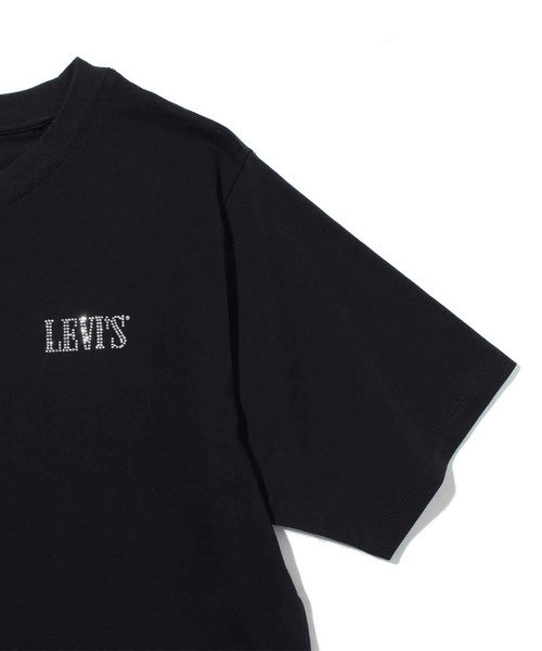 Levi's(リーバイス)の「グラフィックボクシーTシャツ 90'S SERIF RHINESTONE CAVIAR(Tシャツ/カットソー・レディース・ブラック・M/S/XS/L)」の6枚目の写真